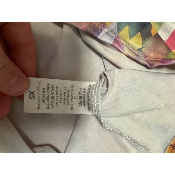 LulaRoe Irma Size XS Floral Print Hi- Low Top Stretch Colorful Loungewear Preppy - Picture 4 of 8